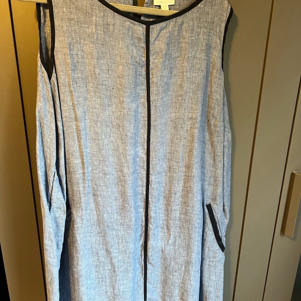 J. Jill Light Gray Sleeveless Linen Dress w Navy Trim